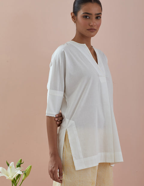 Premium Cotton Tunic with Stylized Pinstripe Pants – Co-ordinate Set of 2 | Vinusto

