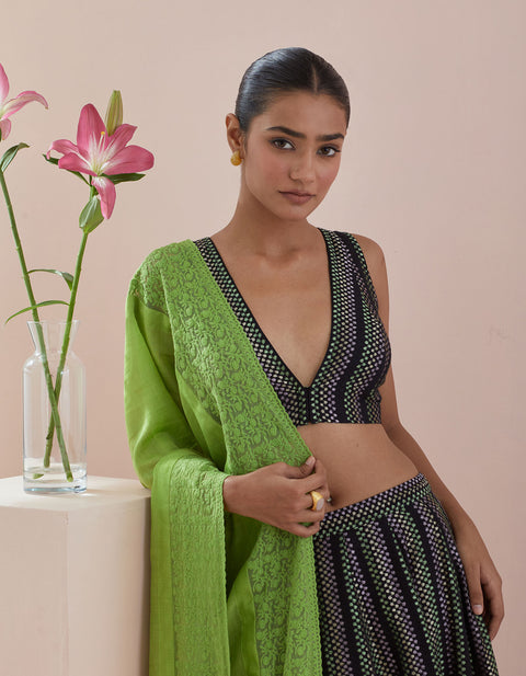 Buy Lehenga Set- Textured Cotton Skirt And Blouse In Black And Green Chanderi Dupatta (Set Of 3) - By Vinusto