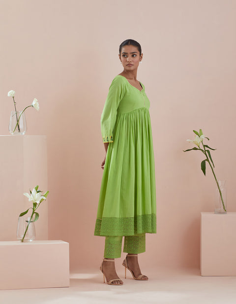 Designer Anarkali Kurta with Crop Pants & Lace Inserts and Green Cotton Dupatta - By Vinusto