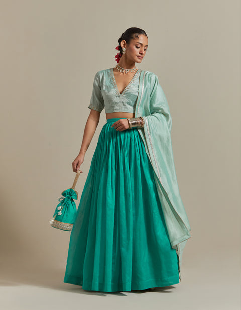 Shop Aqua Green Chanderi Skirt with Embroidered Zari Blouse & Dupatta Set of 3 | Vinusto