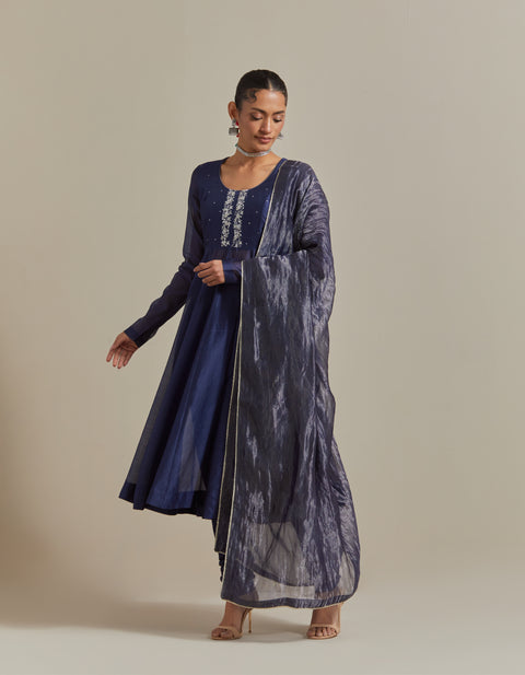 Shop Embroidered Blue Chanderi Anarkali Kurta Set with Silver Zari Stripe Dupatta (Set of 3) | Vinusto
