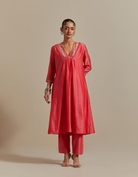 Embroidered Pink Chanderi Kurta & Pants  with Dupatta (Set of 3)