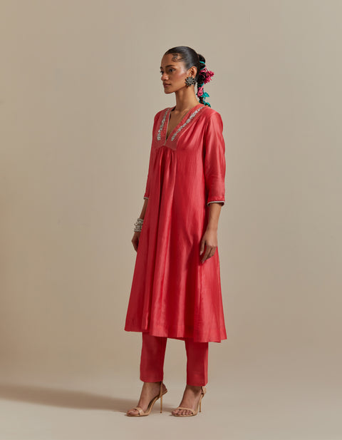 Embroidered Pink Chanderi Kurta & Pants  with Dupatta (Set of 3)