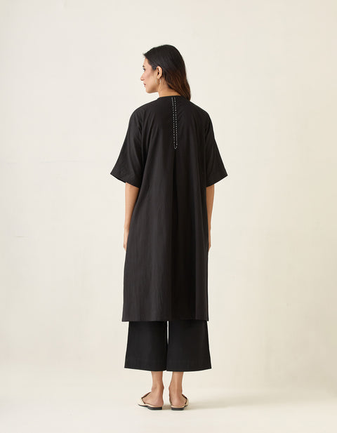 Designer Kaftan Style Kurta Set In Black Cotton with Off White Embroidery (Set of 2) - By Vinusto