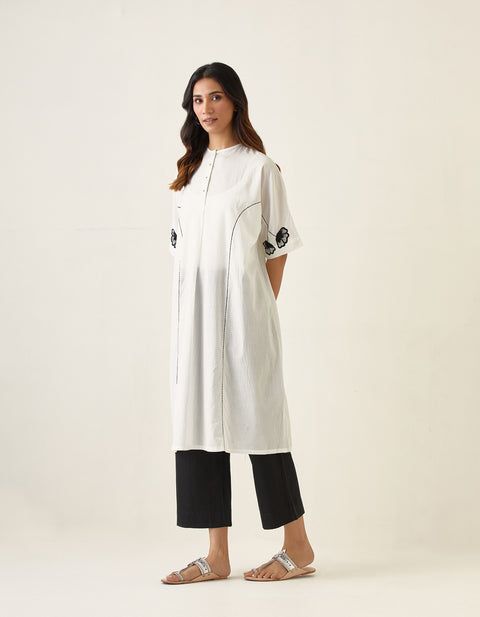 Handcrafted Kaftan Style Embroidered Kurta Set In White & Black Cotton (Set of 2) - By Vinusto

