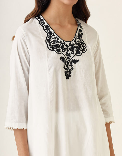 Order Embroidered A Line Paneled Kurta and Salwar in White Cotton (Set of 2) - Vinusto 
