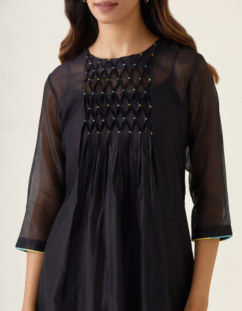 Order Black Chanderi Handloom Smocking Kurta with Cotton Pants (Set of 3) -  By Vinusto 