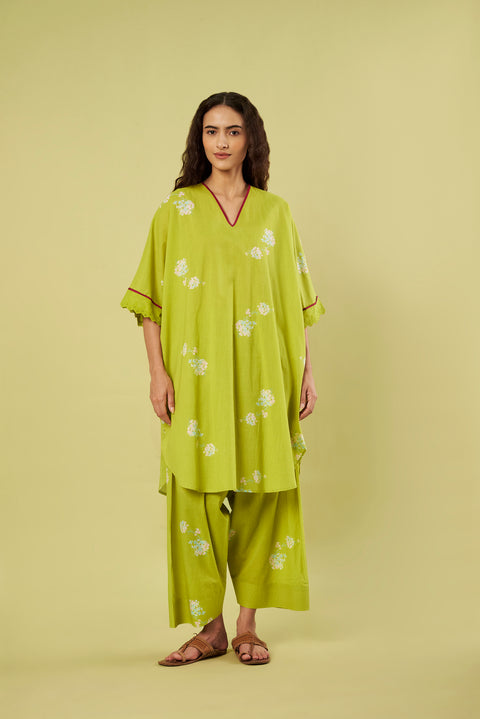 Relaxed Fit Printed Kaftan with Lace Detailing & Farshi Salwar (Set of 2)