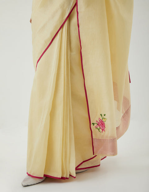 Ready to wear Lime Saree with Printed Scallop Blouse (Set of 2)