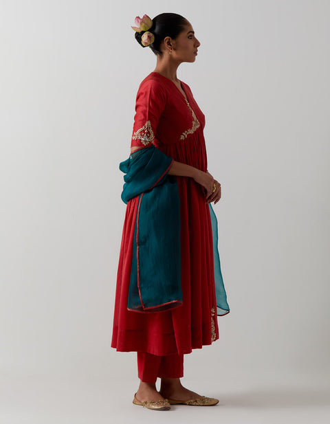 Luxury Red Embroidered Chanderi Anarkali Set | Vinusto
