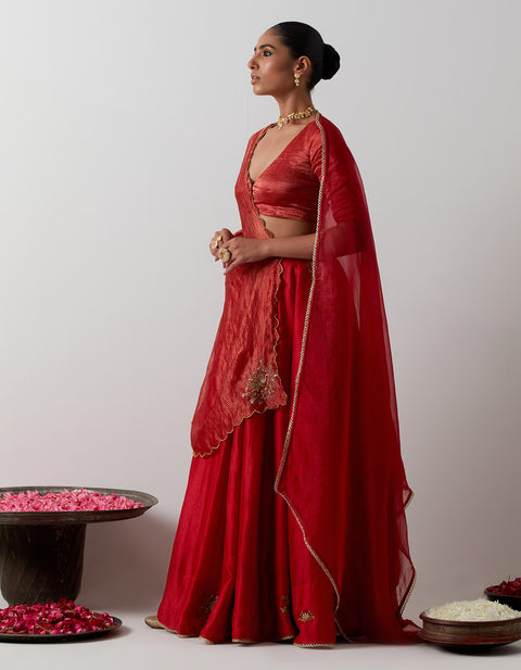 Buy Red Embroidered Chanderi Lehenga Set | Vinusto