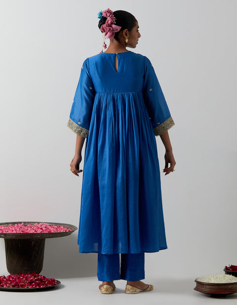Premium Handloom Chanderi Zari Embroidered Kurta Set | Vinusto