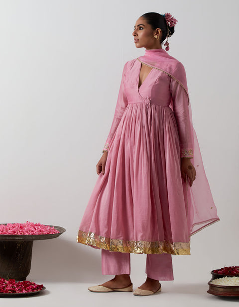 Buy Light Pink Chanderi Wrap Anarkali Set with Embroidered Katan Dupatta – Vinusto