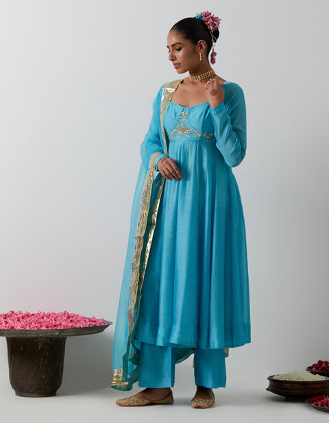Buy Sky Blue Chanderi Corset Anarkali with Zardozi Dupatta – Vinusto