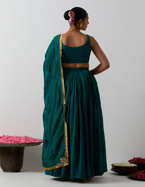 Premium Deep Green Hand-Embroidered Chanderi Lehenga Set | Vinusto