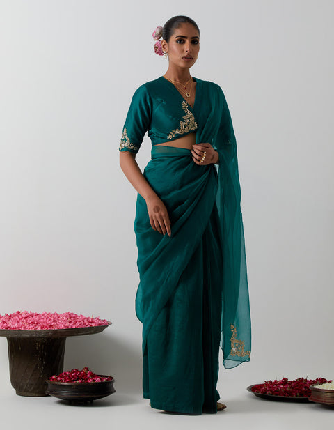 Buy Emerald Green Embroidered Ready-to-Wear Saree | Vinusto