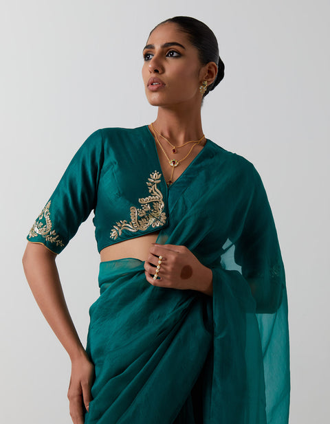 Order Emerald Green Embroidered Ready-to-Wear Saree | Vinusto