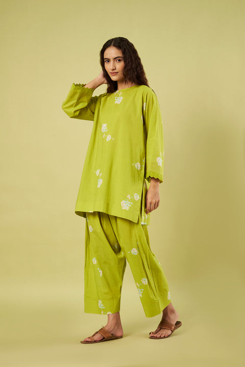 Printed Cotton Short Kurti with Lace Details,  Farshi Salwar with Pink Chiffon Dupatta(Set of 3)