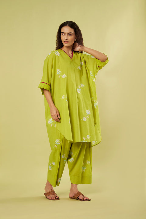 Relaxed Fit Printed Kaftan with Lace Detailing & Farshi Salwar (Set of 2)