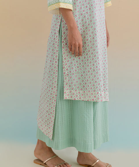 Stylish Cotton Asymmetrical Hem Kurta with Palazzo and Dupatta in Ditsy Hand Block Print (Set of 3) - By Vinusto
