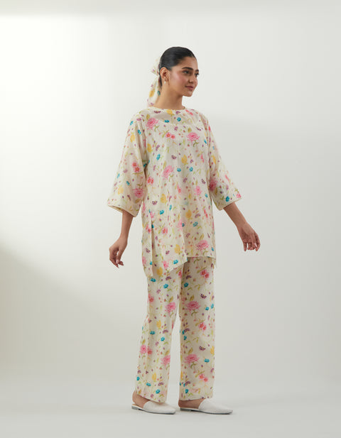 Printed Short Kurta and Pants with Slip (Set of 3)