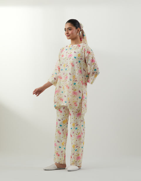 Printed Short Kurta and Pants with Slip (Set of 3)