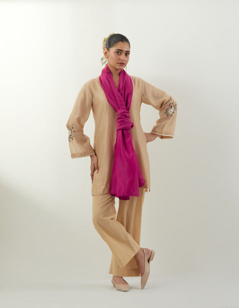 Shop Beige Chanderi Kurta Set – Vinusto Office Wear Collection 2025

