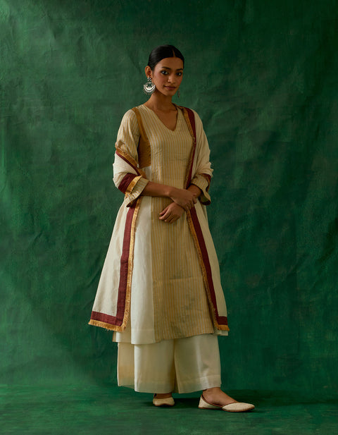 Order Color Block Gold Zari Kurta with Woven Chanderi Dupatta & Palazzo (Set of 3) -  By Vinusto
