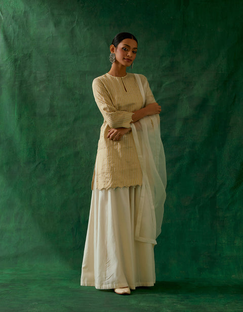Order Zari Silk Short Kurta with Scalloping details, Chanderi Handloom Sharara, Katan Dupatta (Set of 3) - By Vinusto 
