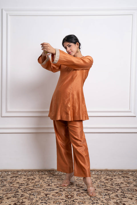 Luxury Saffron Brown Short Kurta & Pants Coord Set in Chanderi – Set of 2 | Vinusto