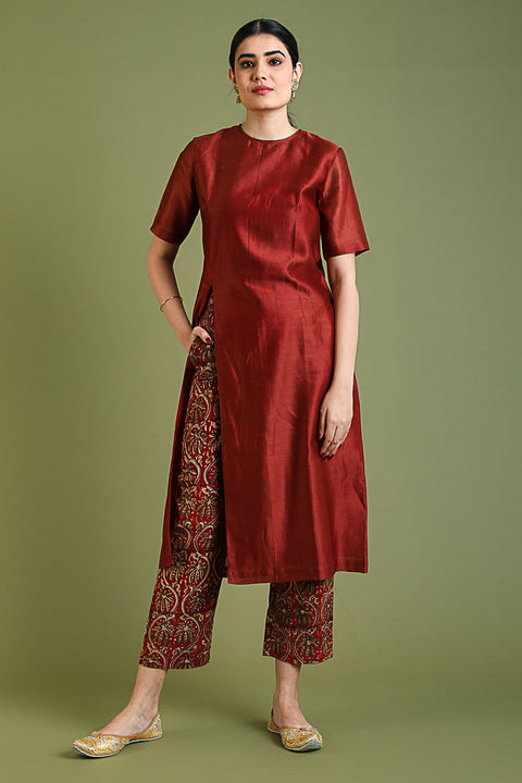 Shop Chanderi High Slit Kurta with Cotton Block Print Pants in Rust - Set of 2 | Vinusto


