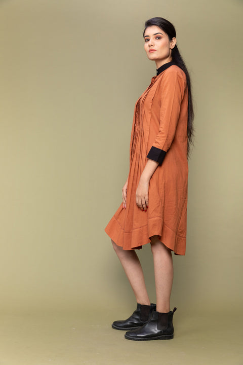 Buy Pleated Shirt Dress in Terracotta Brown & Black Cotton | Vinusto