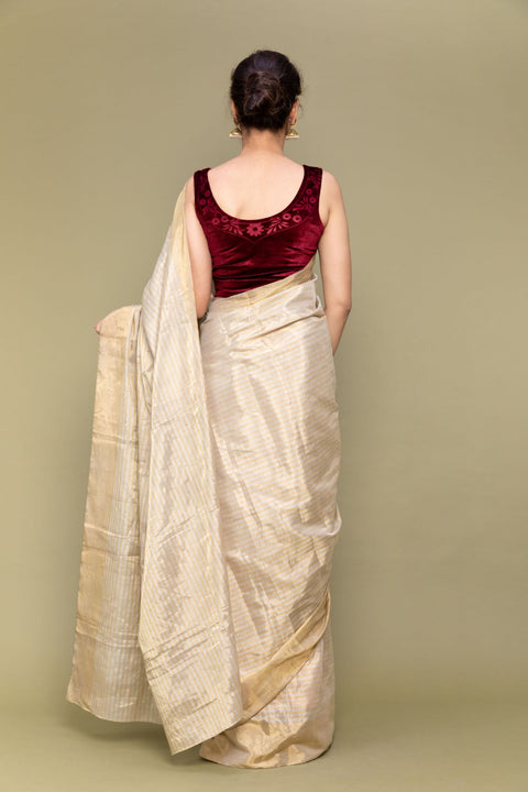 Handcraft Gold & Silver Pinstripe Zari Saree – Handloom Elegance


