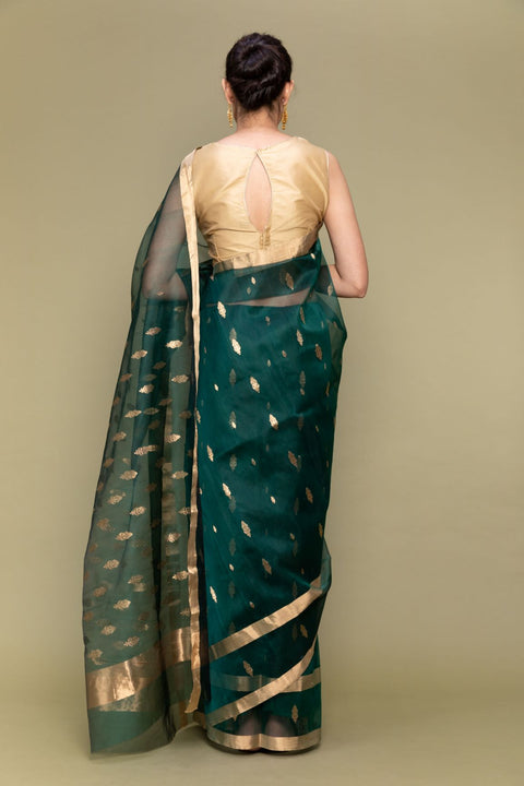 Premium Emerald Green Handloom Silk Saree with Parallel Line Borders

