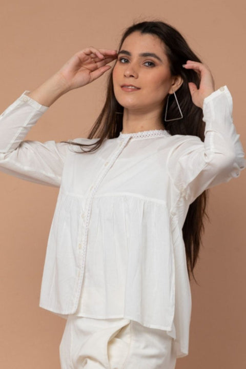 Luxury Gathered White Cotton Top with Lace Trim | Vinusto