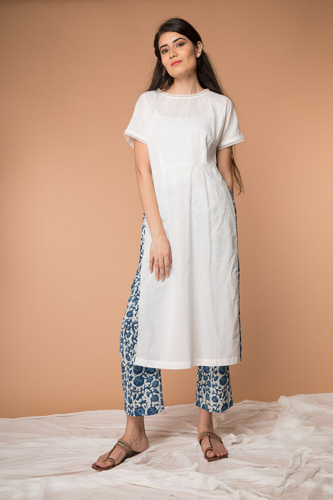 Shop Suit Set with High Slit Kurta & Hand Block Printed Straight Pants – Set of 2 in Indigo & White | Vinusto

