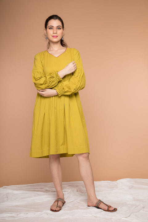 Shop Pleated Dress with Balloon Sleeves in Ochre Yellow Cotton | Vinusto