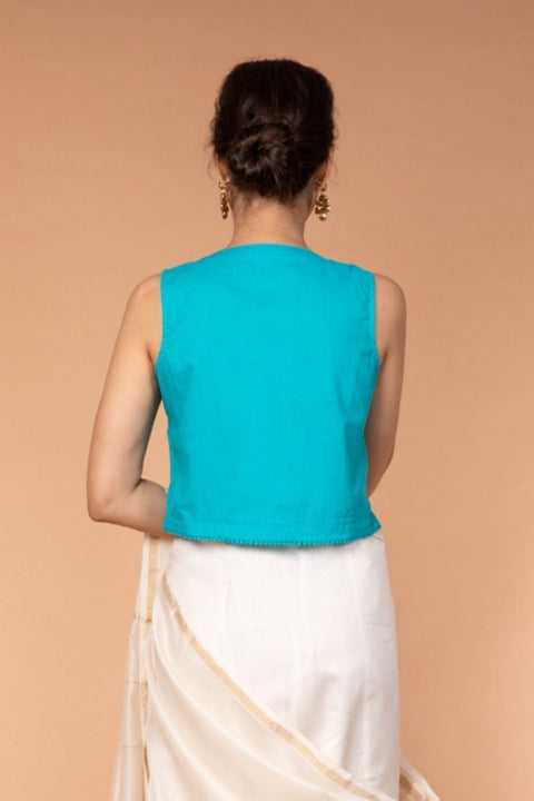 Luxury V-Neck Sleeveless Blouse | Vinusto
