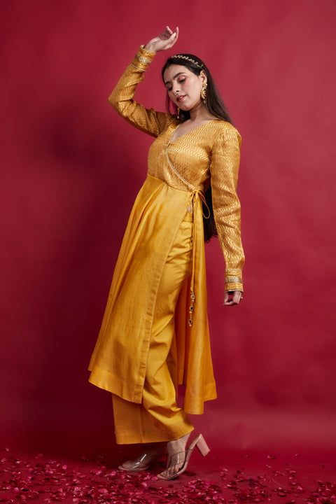 Buy Turmeric Yellow Anarkali Kurta & Dupatta in Chanderi Handloom with Cotton Palazzo - By Vinusto