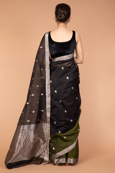 Handcraft Chanderi Silk Saree in Black & Olive Green - Vinusto

