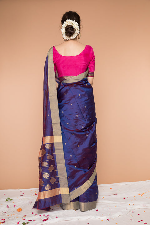 Premium Handwoven Silk Saree in Midnight Blue - Vinusto

