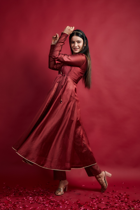 Order Maroon Anarkali Kurta & Pinstripe Pants in Chanderi Handloom & Gold Zari (Set of 2) - By Vinusto
