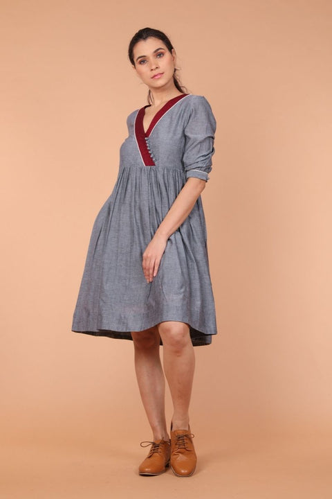 Shop V-Neck Gathered Tunic in Handwoven Slate Grey Cotton | Vinusto