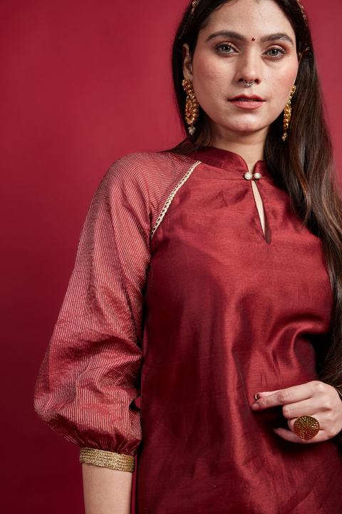 Handcrafted Maroon Raglan Sleeves Kurta Set with Embroidered Lace Details in Chanderi Handloom (Set of 2) - By Vinusto
