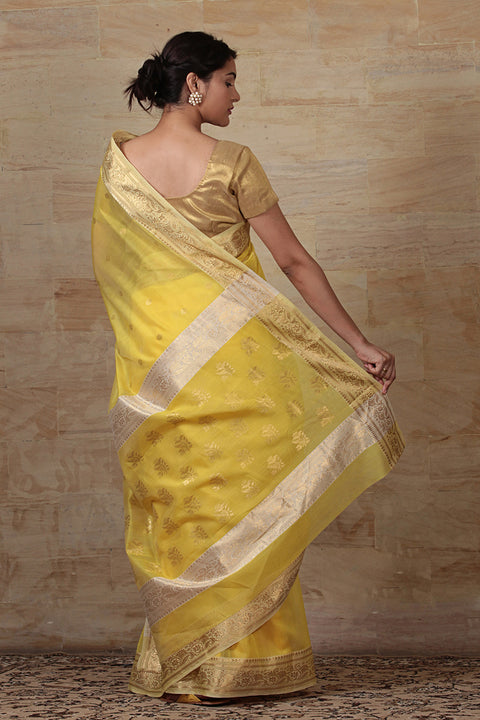 Premium Chanderi Mercerized Silk Saree in Yellow & Off-White – Vinusto
