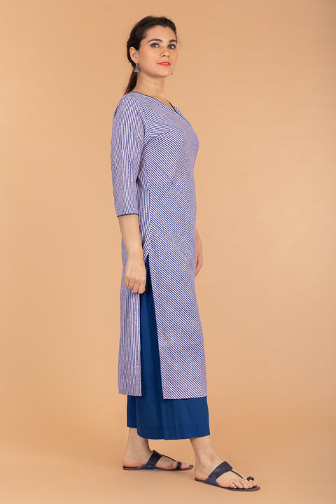 Buy Slant Neck Pinstripe Kurta & Palazzo in Lilac Blue Hand-Block Printed Cotton Set of 2 | Vinusto

