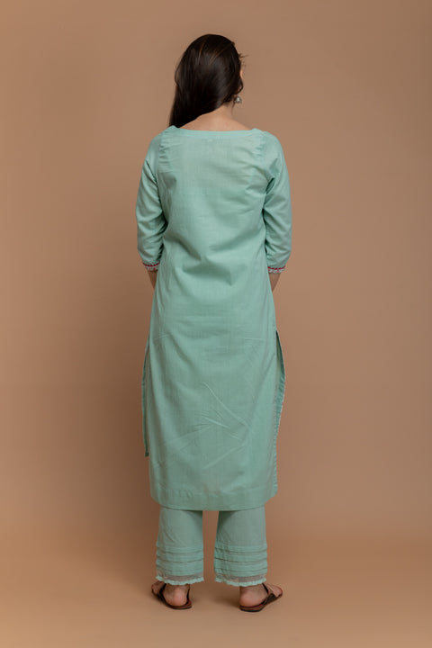 Handcrafted Mint Green Cotton Kurta & Pants with White Dupatta (Set of 3) - By Vinusto