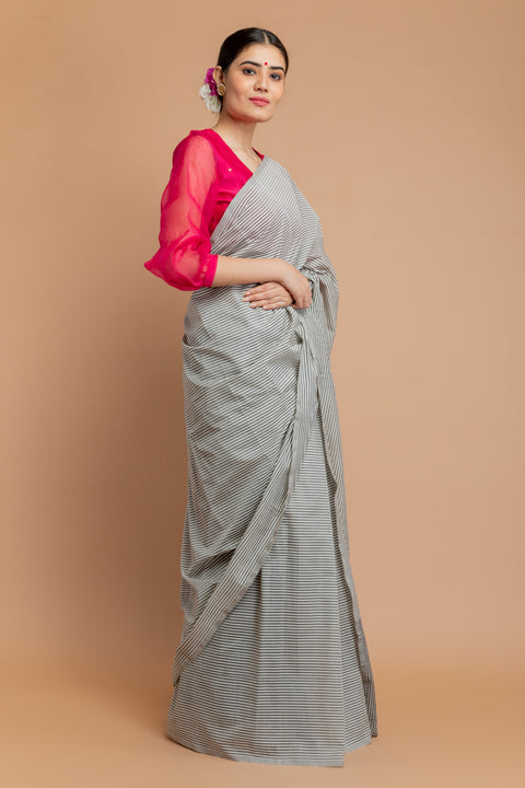 Premium Black & White Pinstripes Saree in Handloom Cotton – Vinusto

