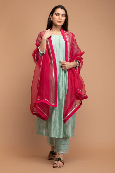 Shop Pure Silk Katan Handcrafted Dupatta in Hot Pink | Vinusto