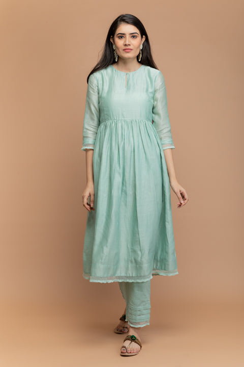 Buy Chanderi Handloom Anarkali Kurta with Cotton Pants in Mint Green & Ivory Chanderi Silk Dupatta (Set of 3) - By Vinusto